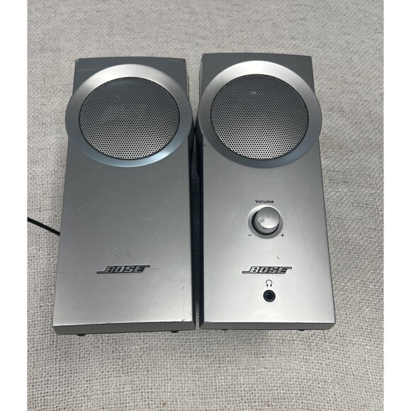 Bose Companion 2 Computer Multimedia Speakers - 2pc Bundle No Power Cord - Picture 5 of 8